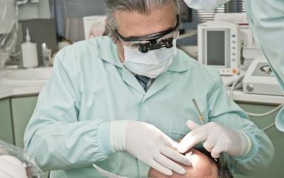 Impianti Dentali a Roma: costi e modalità