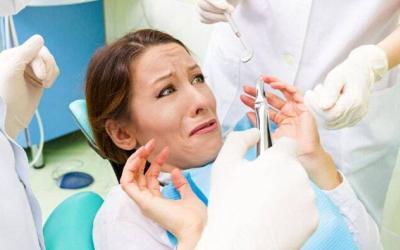 Ansia per le cure dentali: cause e come superarla dal dentista